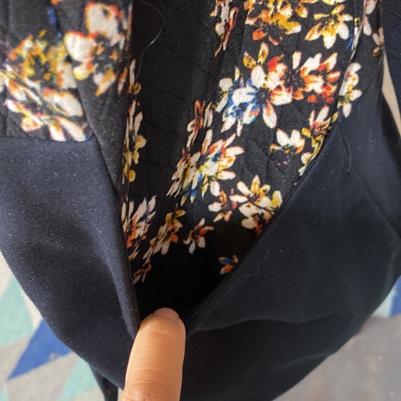 LOGO by Lori Goldstein floral coat - Picture 5 of 10